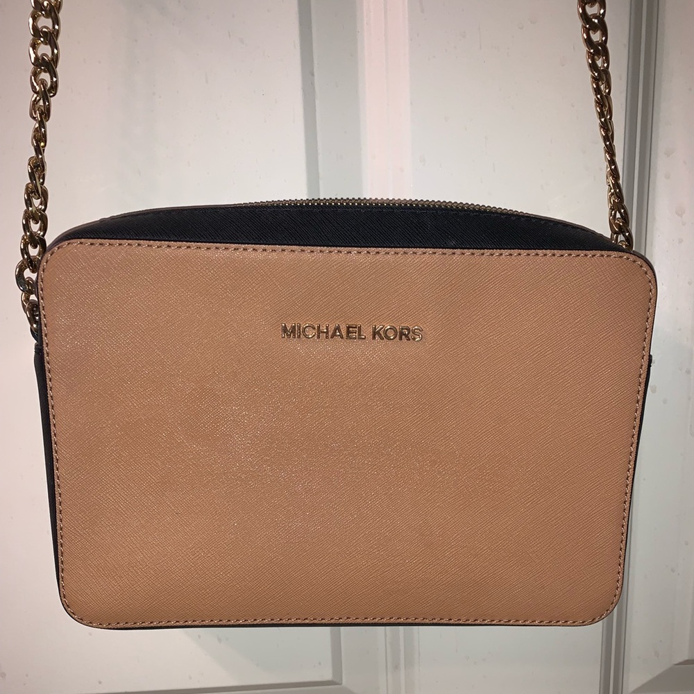 Michael Kors Jet Set Crossbody bag